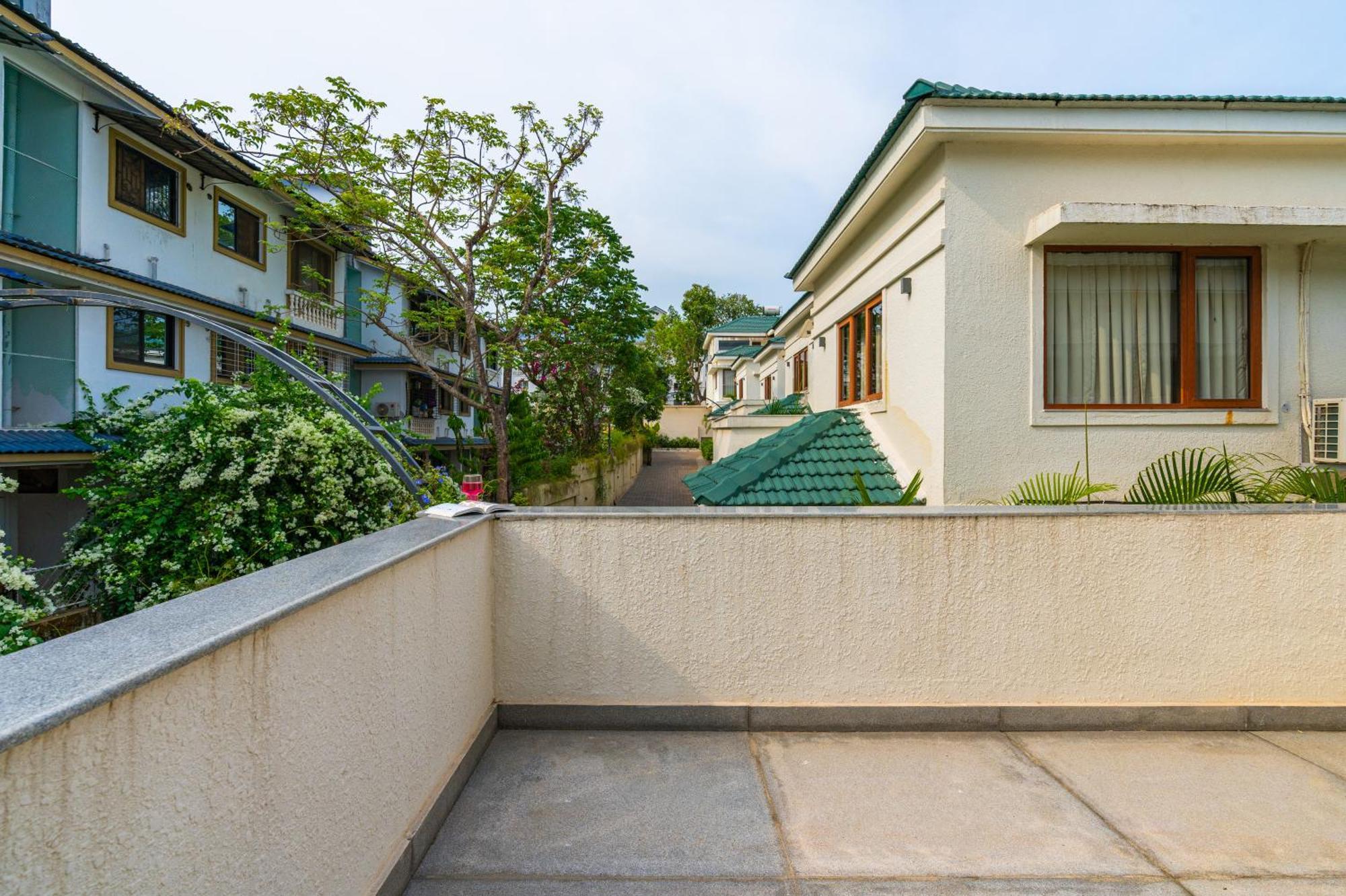 Вилла Elivaas 3 Bhk With Pvt Pool - Azalea Сиолим Экстерьер фото